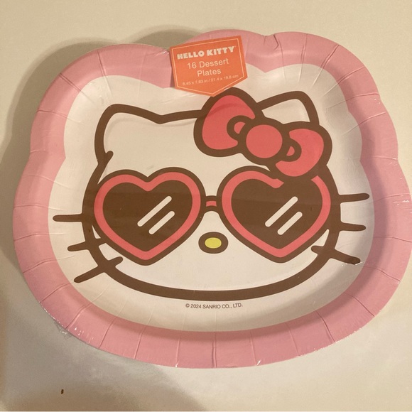 Sold ‼️Hello Kitty Summer Dessert Plates and Napkins - Picture 7 of 10